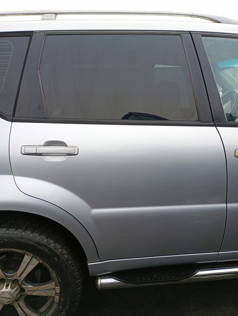 фото №1, Ssangyong rexton 1 i 02-06 дверь правое задние задняя код лакокрасочного покрытия saf