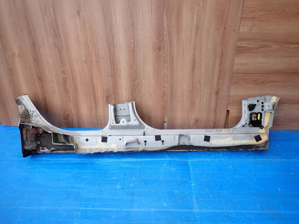 фото №7, Hyundai i30 хетчбек 07-11 поріг лівий