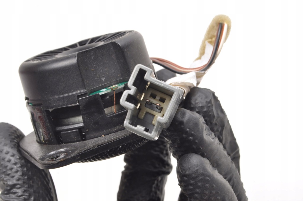 Volvo c70 2 динамик dynaudio Цена