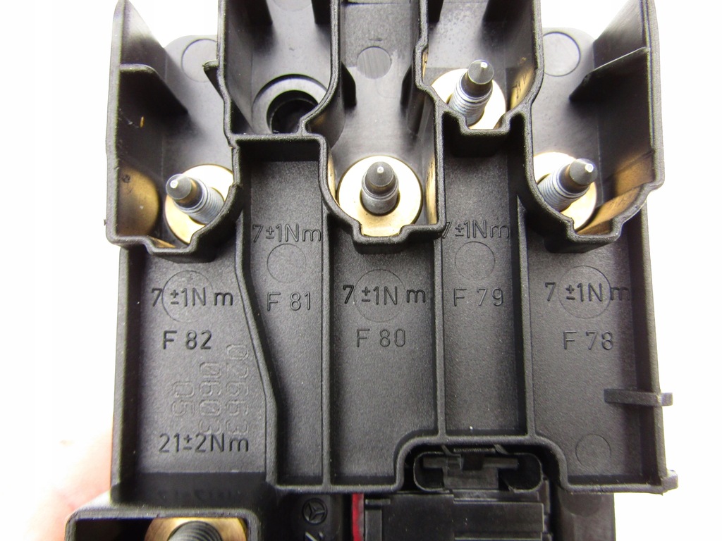 фото №4, Mercedes gl x164 lift коробка предохранителей