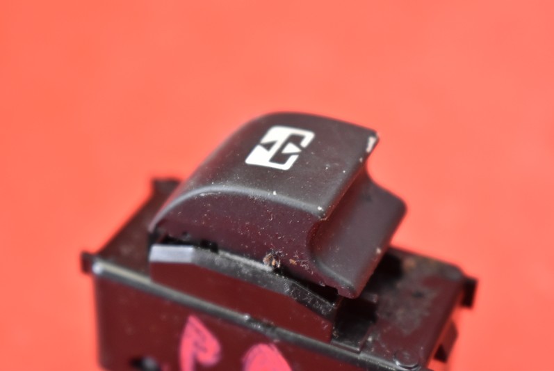 фото №9, Вимикач кнопка люк 96612194 peugeot 207 06-09