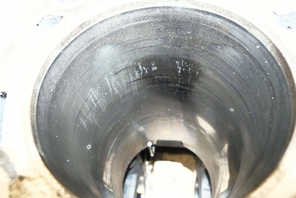 фото №8, Nissan navara d23 np300 2.3 dci ys23 блок двигуна do honowania