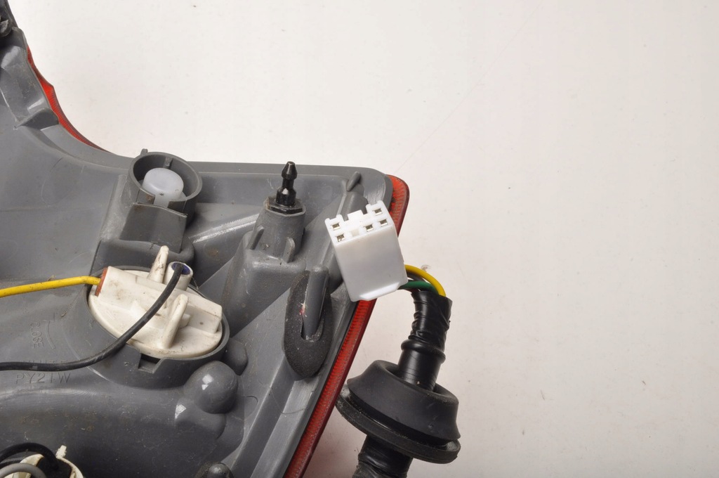 фото №10, Kia ceed i лампа ліва задня лівий задня lift hb 5d 92401-1h0