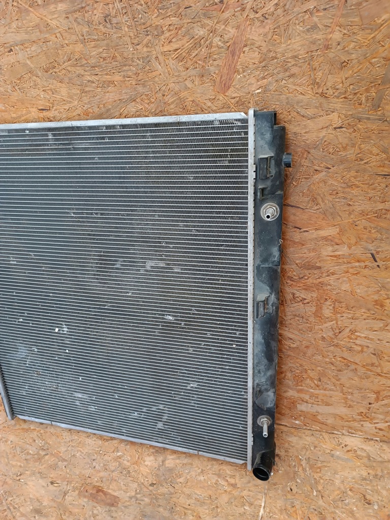 фото №8, Радиатор wody nissan pathfinder navara d40 2005- 2.5dci автоматическая коробка передач 60x70cm