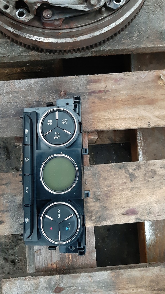 фото №1, Панель кондиционера citroen ds3