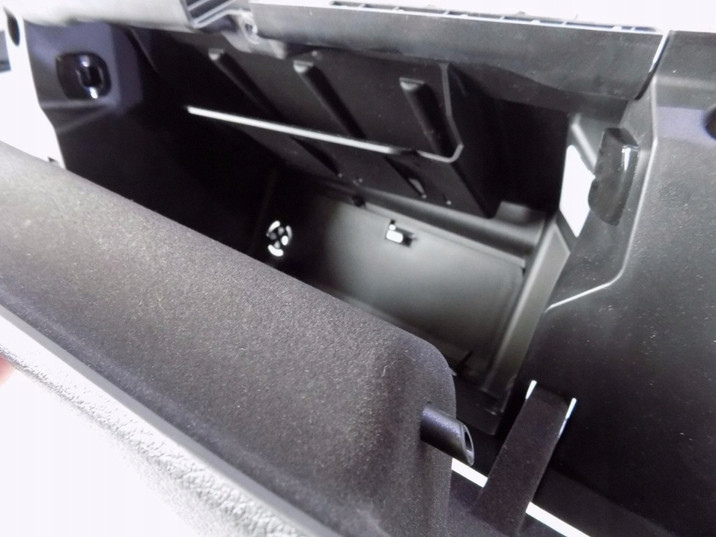 фото №6, Bmw 2 f45 / f46 бардачок пассажира - 6176