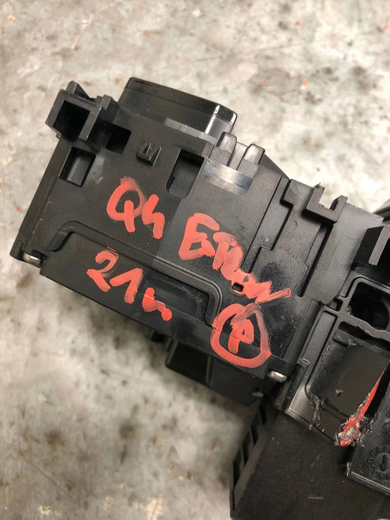 фото №7, Панель перемикач керування передачі audi q4 e-tron 89a713059c