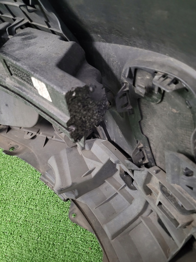 фото №14, Mercedes glc x253 w253 a253 lift бампер перед передній решітка радіатора решітка радіатора напрямні оригінальний номер