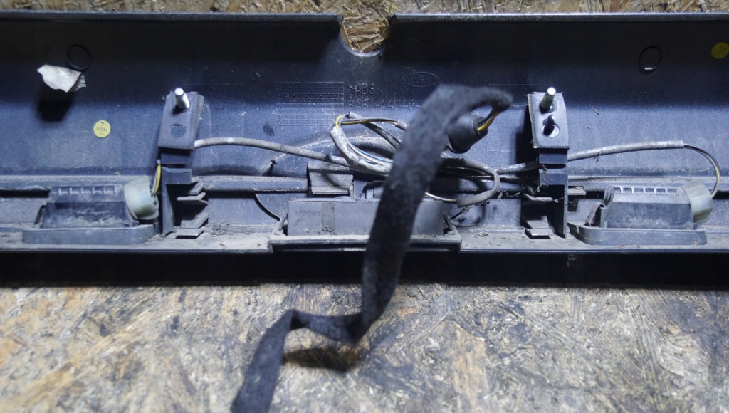 фото №10, Ford fiesta mk 7 накладка кришки задня