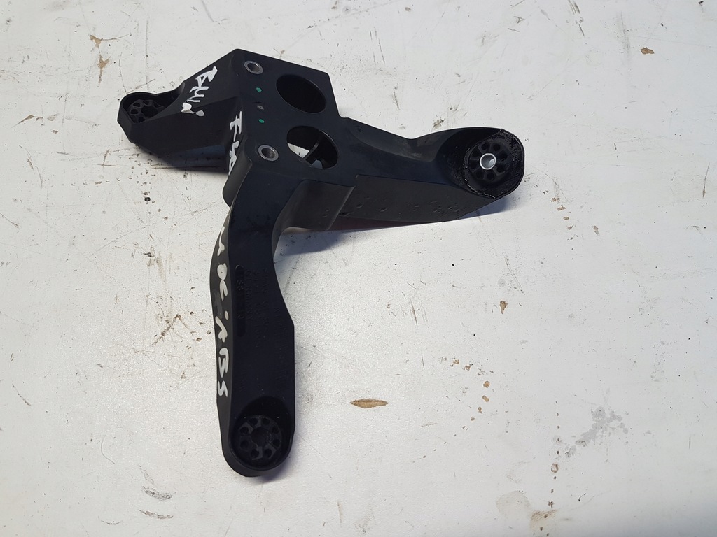 фото №1, Bmw 1 f40 f41 кронштейн насоса abs