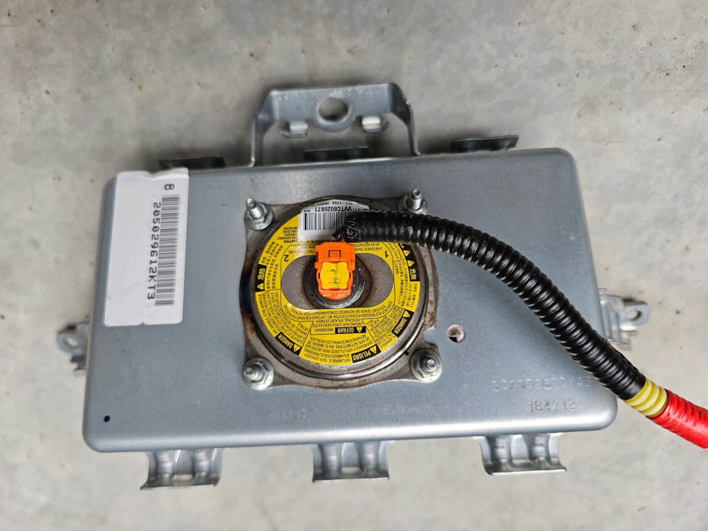 фото №13, Приборная панель консоль подушка безопасности toyota yaris iii 3