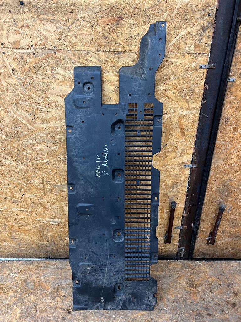 фото №1, Плита защита подвеска правая renault megane iv kombi 748148027r