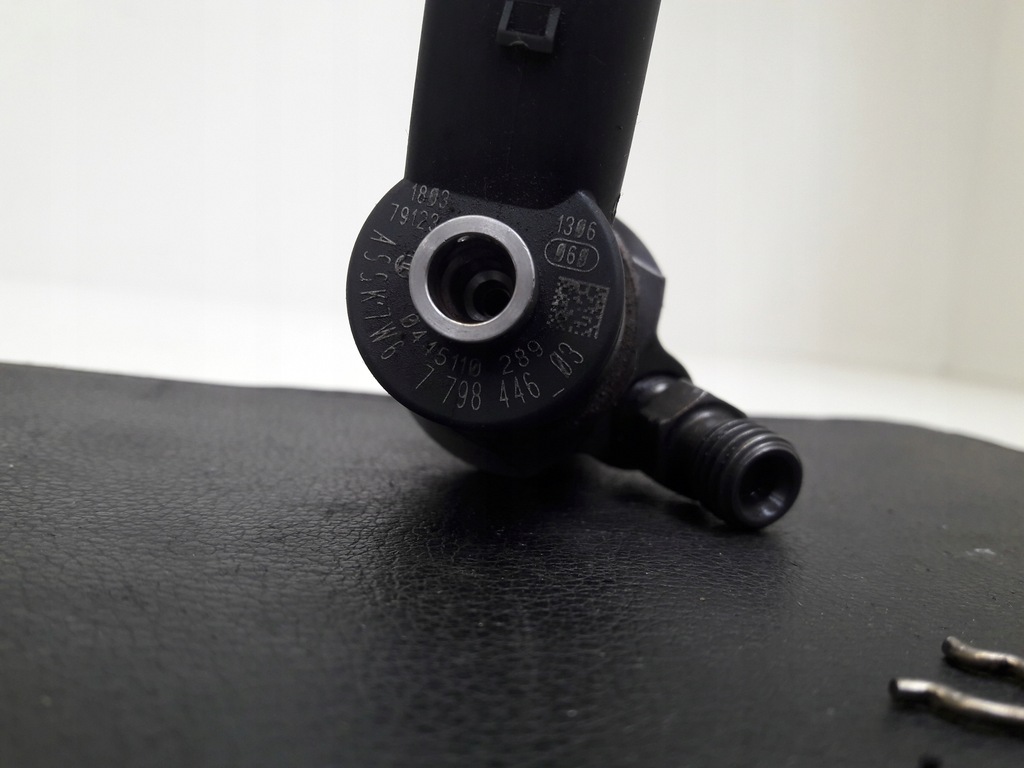 фото №6, Форсунка 7798446 bmw e83 x3 2,0d