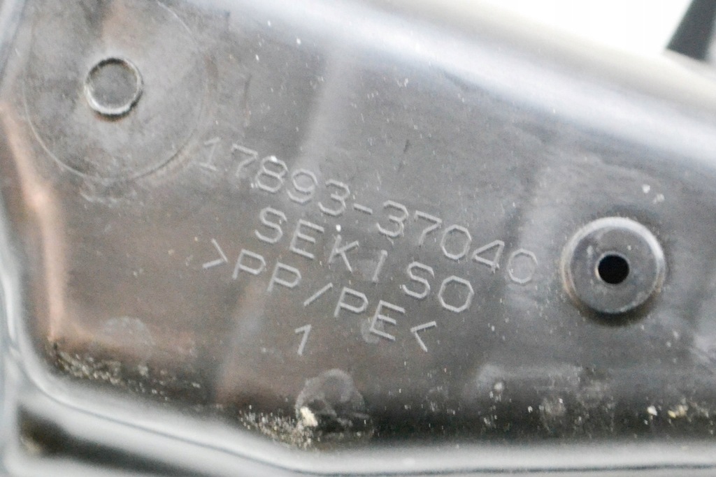 фото №8, Toyota prius xw30 труба впуска воздуха 17893-37040 17750-37010 1.8 гибрид