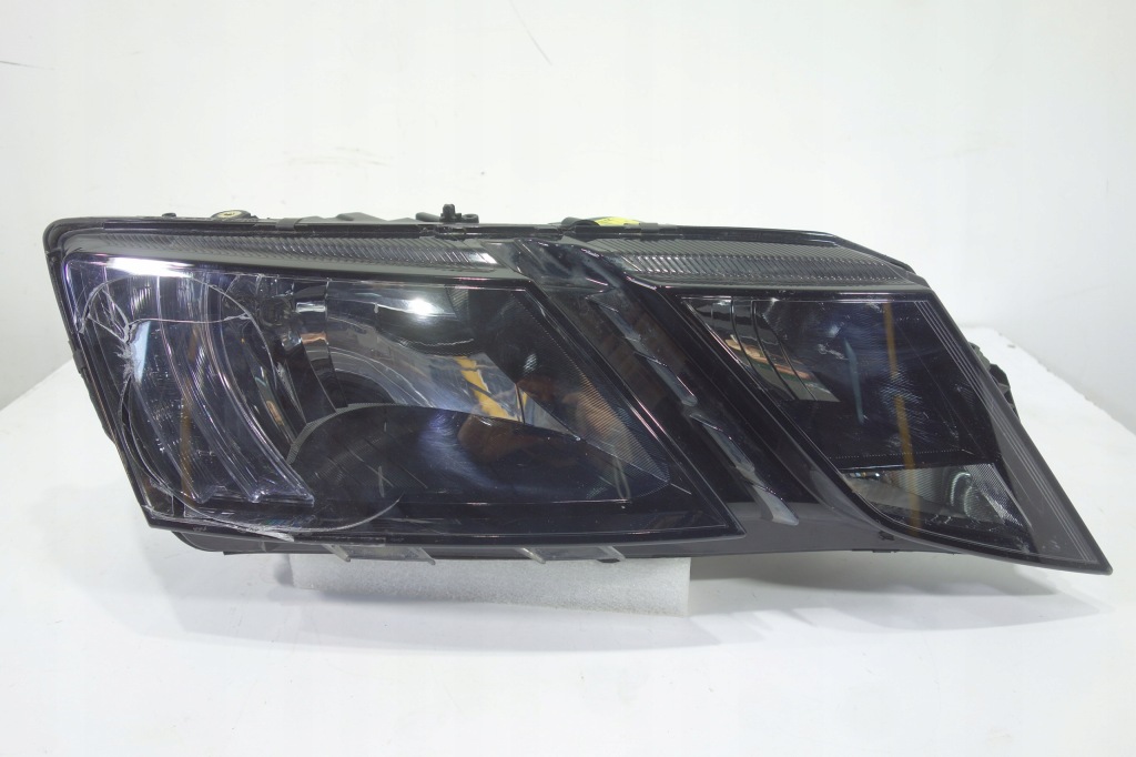 фото №1, Лампа перед права skoda octavia iii lift 15-