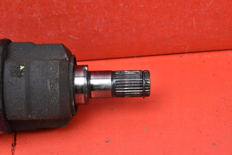 фото №5, Приводной вал правая перед механическая коробка передач hyundai i30 i 30 1 i 1.6 crdi 116 km 07-10