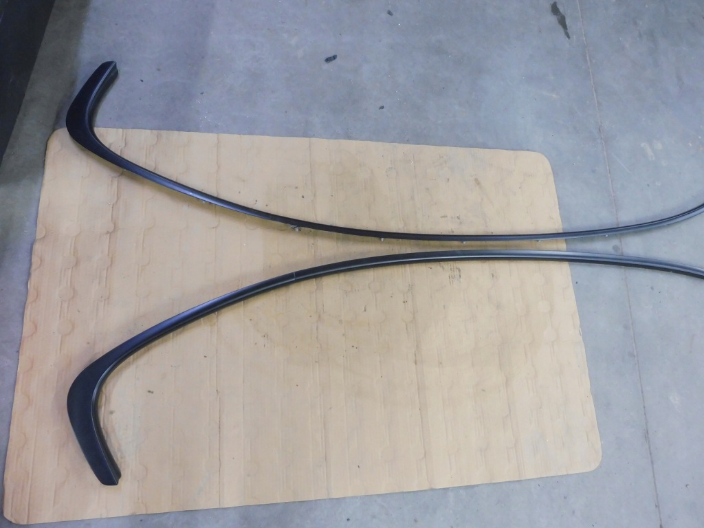 фото №1, Bmw f30 накладки дахові чорні