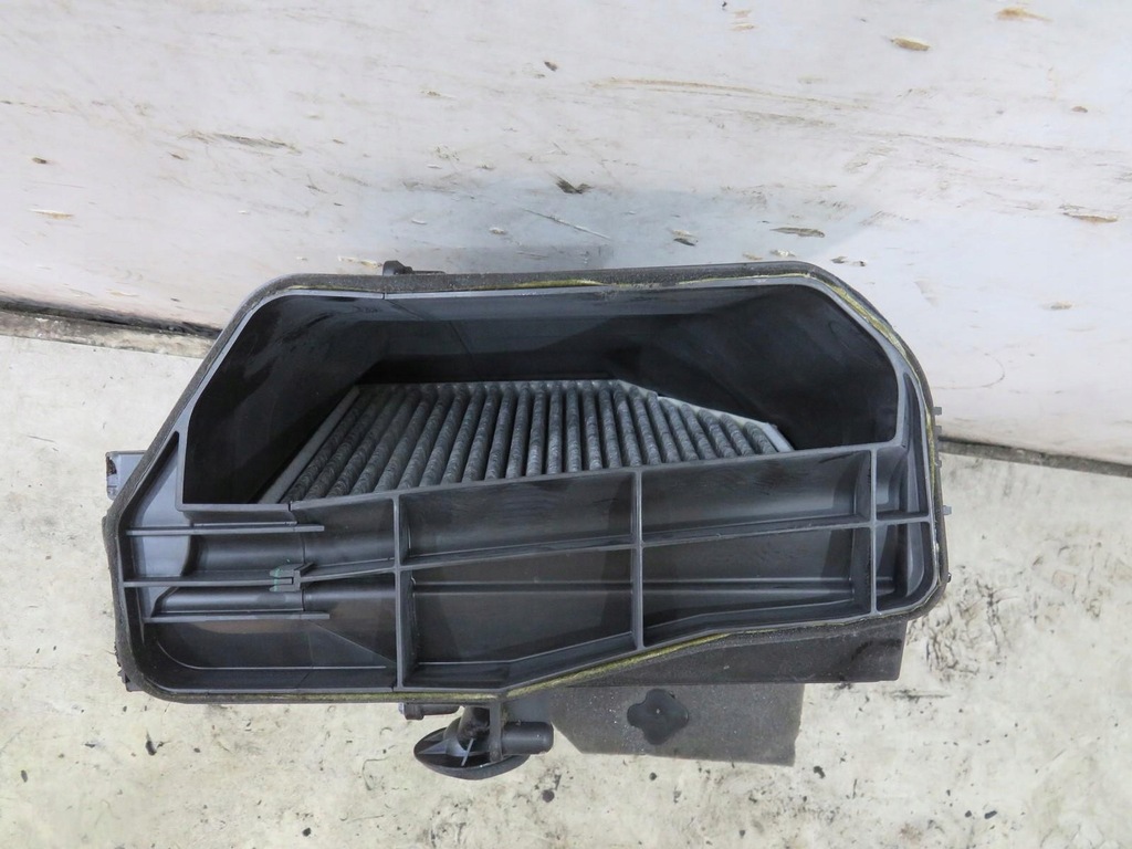 фото №4, Корпус воздуходувка отопителя audi a7