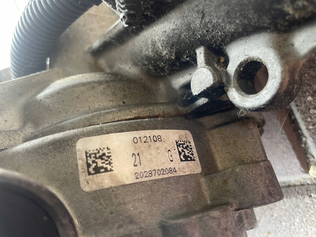 Peugeot 3008 2 трансмиссия рулевая магистраль 680000945701 в Украине