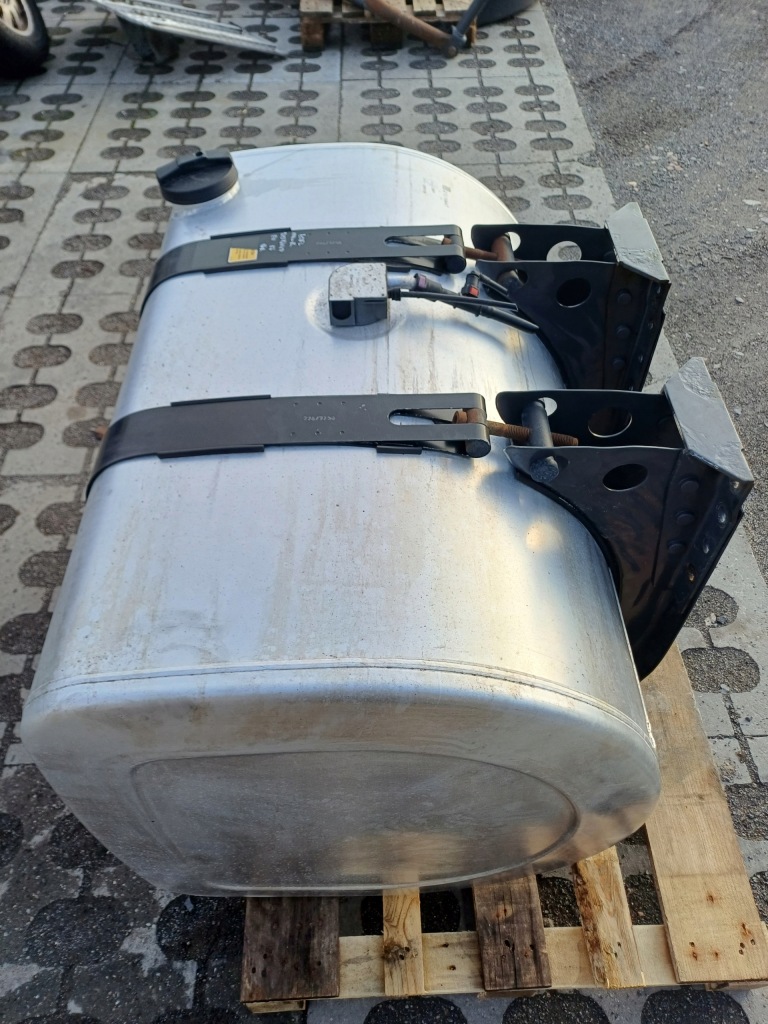 фото №4, Бак топлива bak 405l volvo fh 4 fh4 fh5 fm t range gama