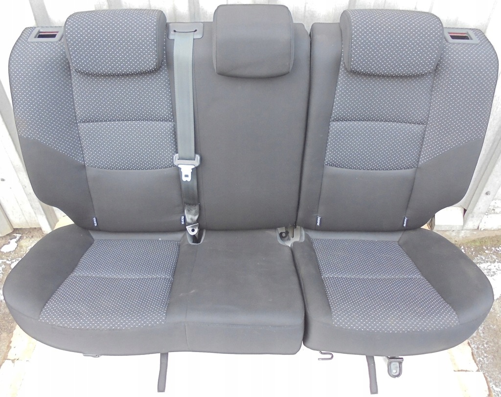 фото №1, Hyundai i30 i lift 11 r заднее сиденье задняя hb 5d isofix