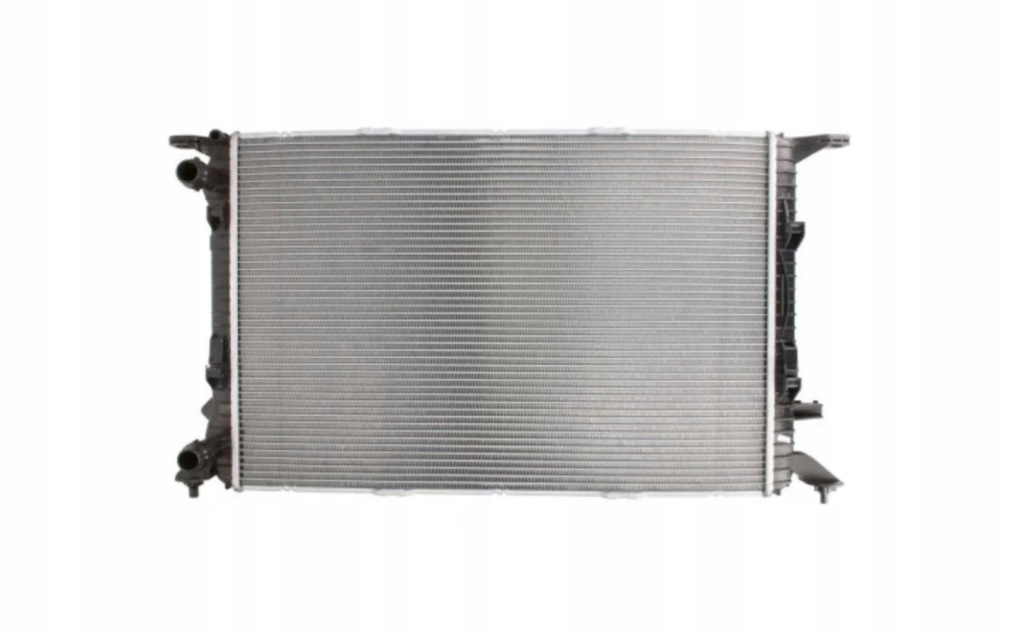 Купить Радиатор воды audi a5 8t q3 2.0 новая