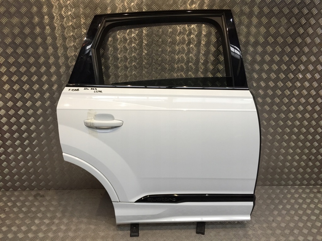 фото №1, Audi q7 4m дверь правое задняя задние ls9r