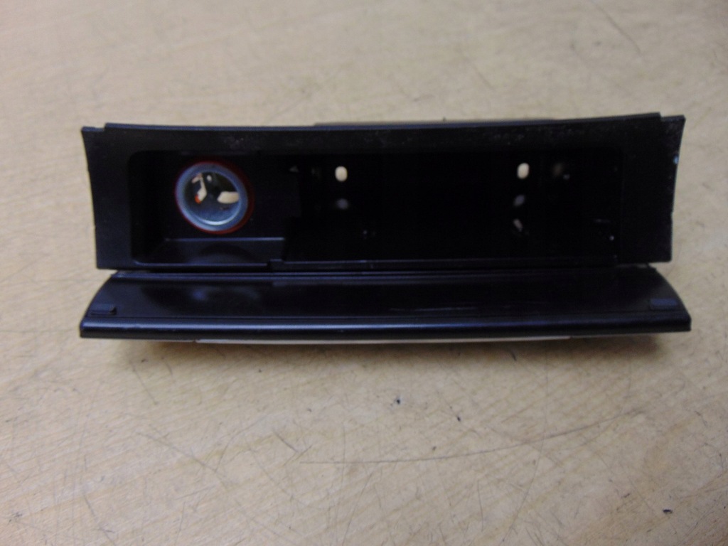 фото №8, Попільничка vw passat cc 3c0863284g