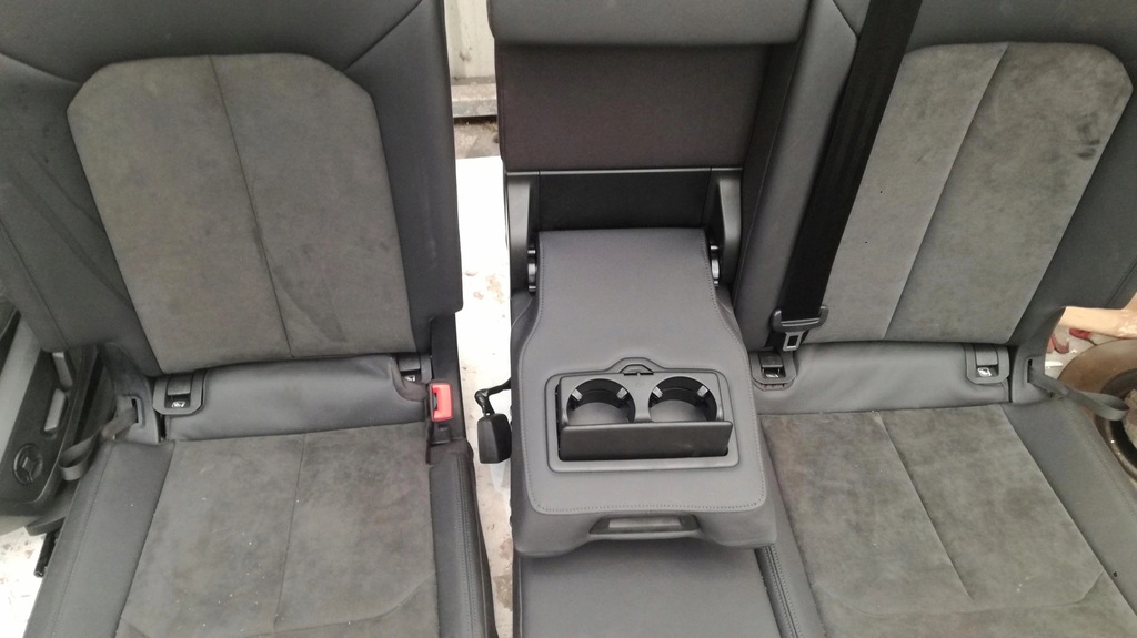 фото №8, Audi rsq3 83a сидіння сидіння оббивка підлокітник