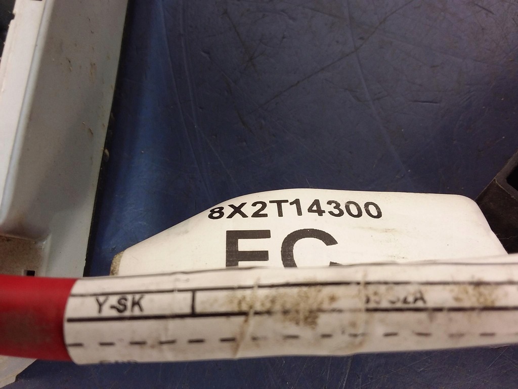 фото №7, Jaguar xf i x250 коробка запобіжників