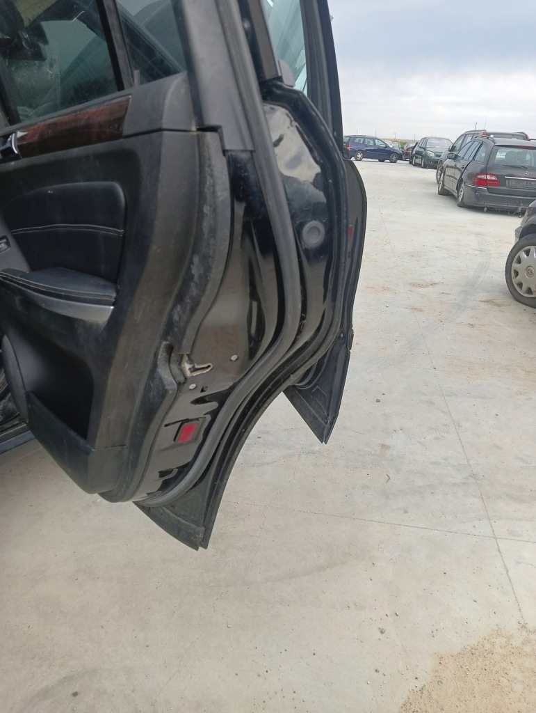 Дверь задняя задние правое mercedes gl x164 с Разборки