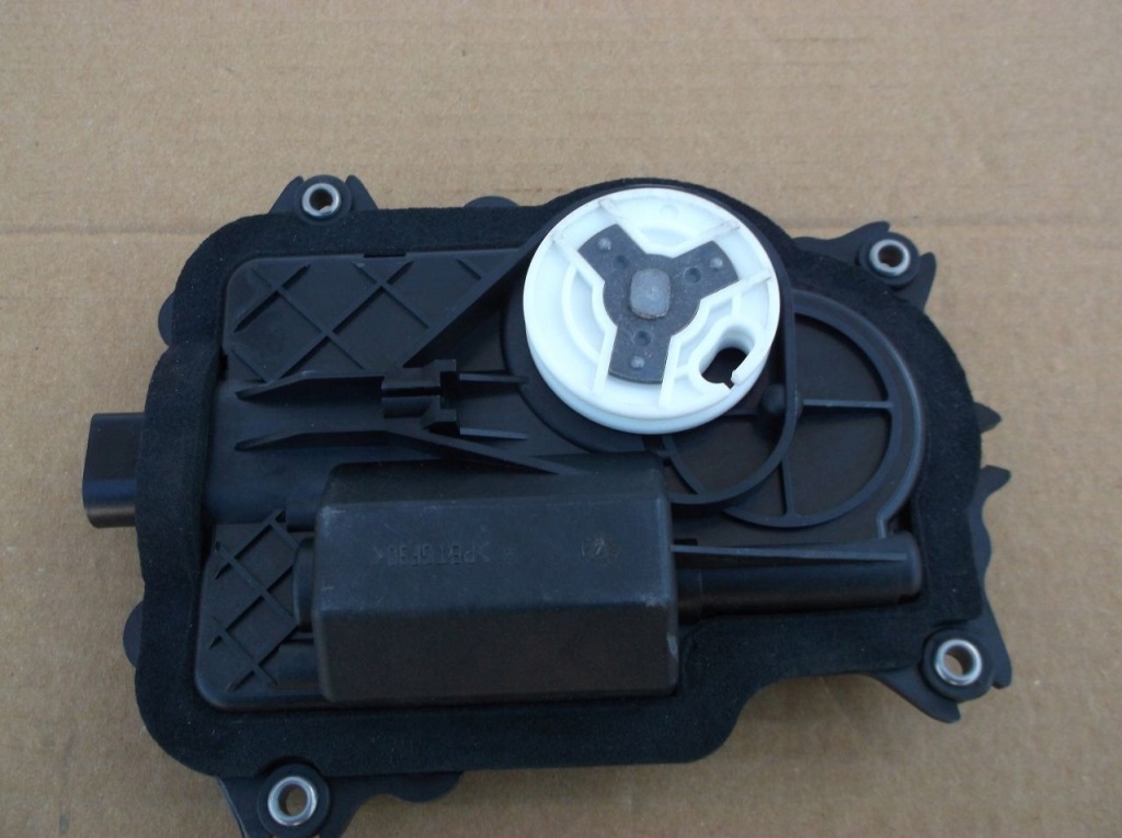 фото №4, Bentley gt continental моторчик dociągowy перед l