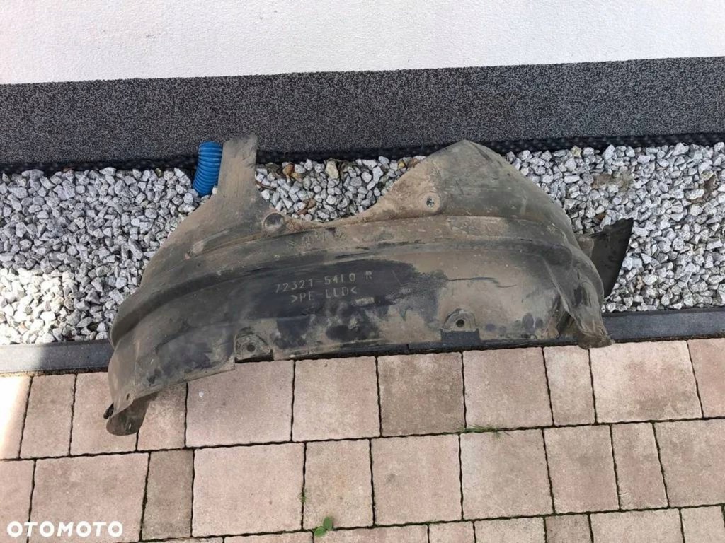 Купити Підкрилок передні suzuki sx4 7232154l0