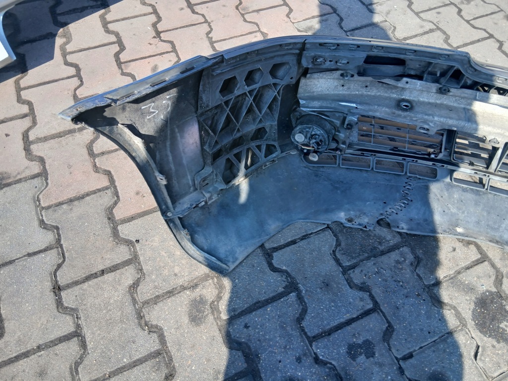 Бампер перед audi a4 b5 рестайлінг  протитуманні фари Ціна