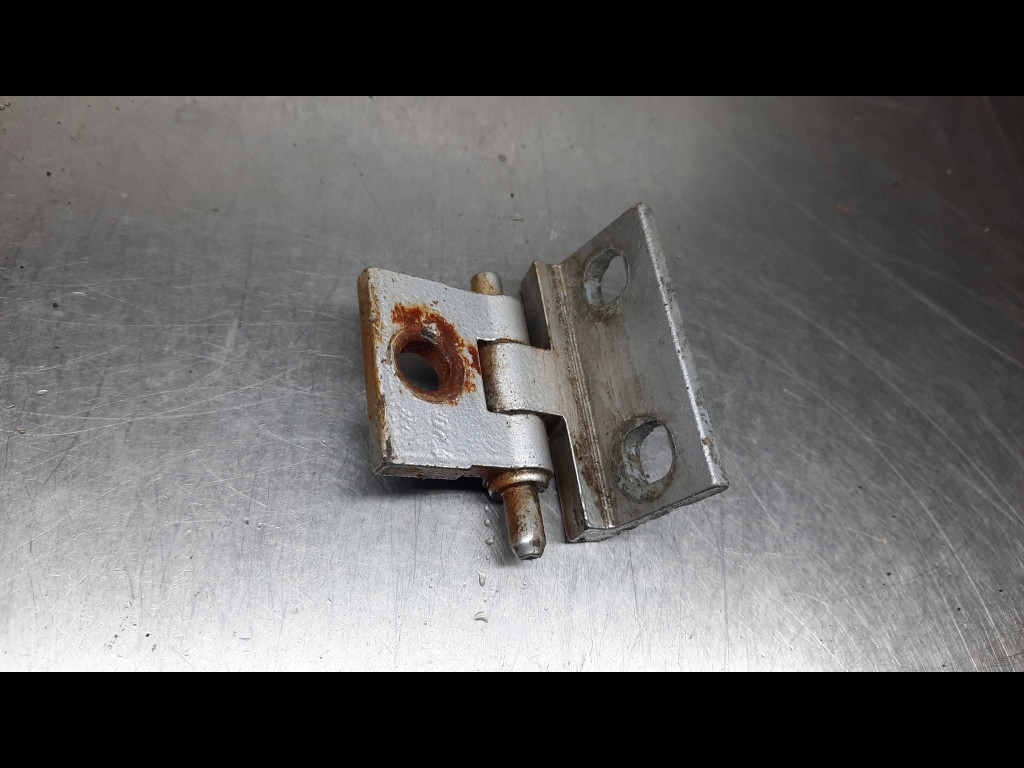 фото №1, Петля дверь правый volvo v70 ii s60