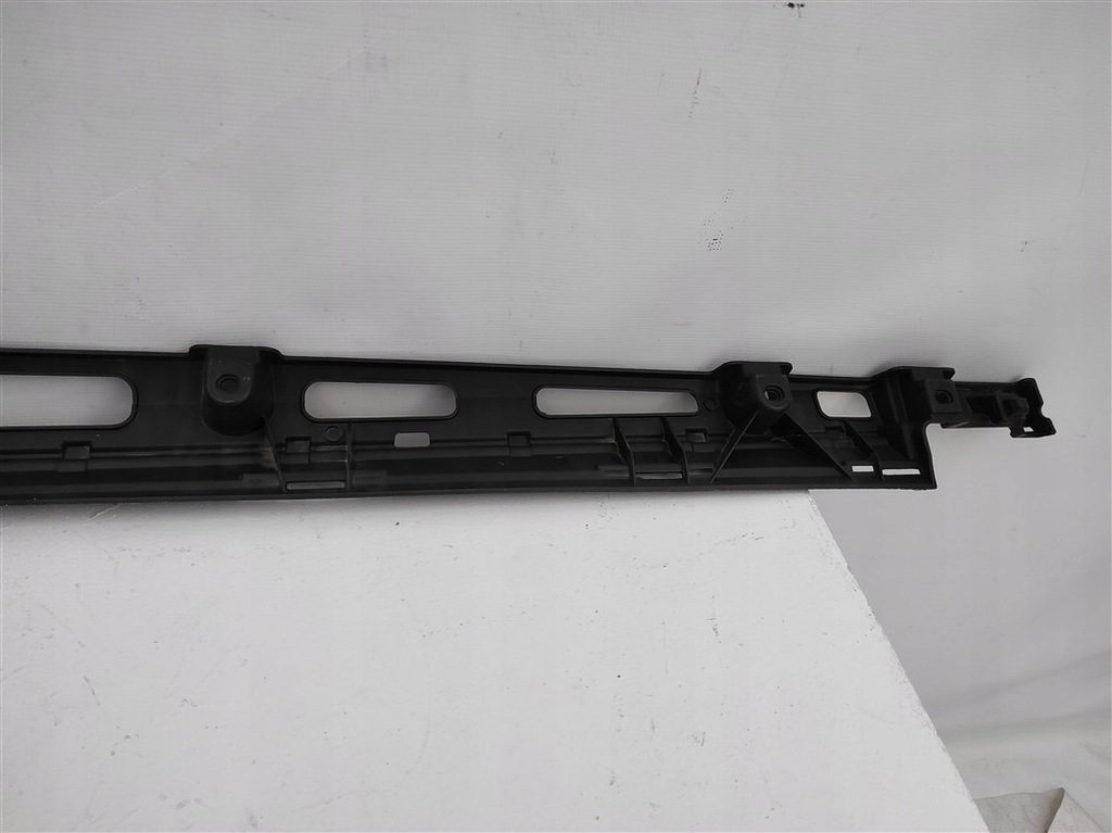 фото №7, Направляющая кронштейн накладки правое mercedes gle 166