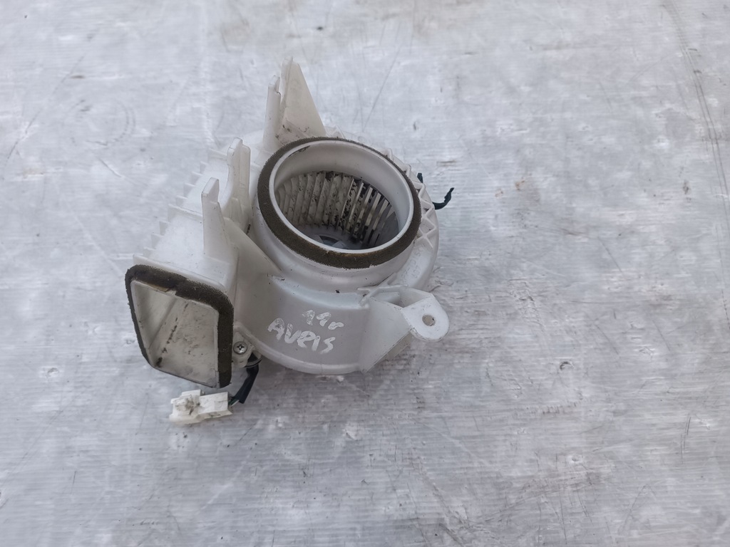 фото №1, Auris ii 11r- вентилятор отопителя