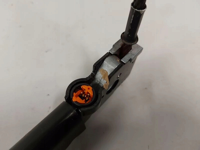 фото №4, Peugeot 5008 i натягувач поперечина безпеки правий перед передній