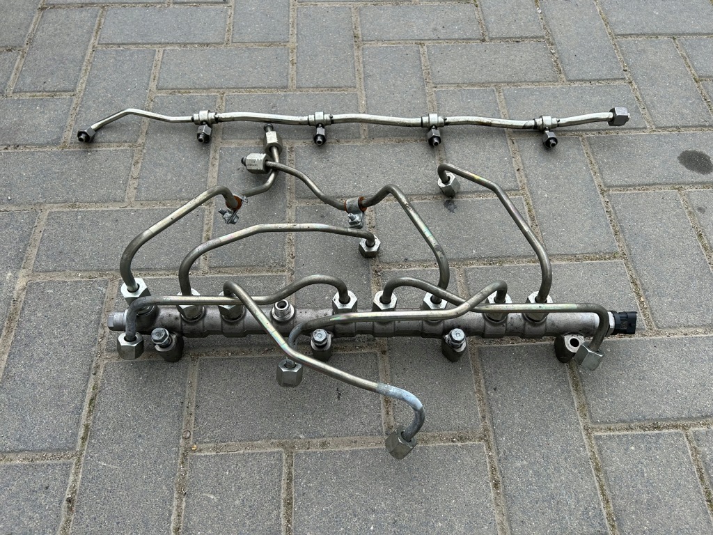 Купити Молдинг упорскування iveco stralis e6 cursor 11 new holland