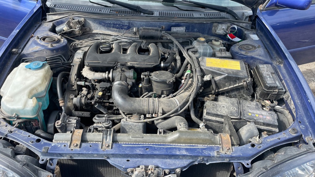 фото №11, Toyota corolla viii e11 lift fl колір 8l5 бампер перед