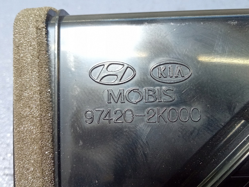 фото №4, Kia soul i решітка обдув права 97420-2k000