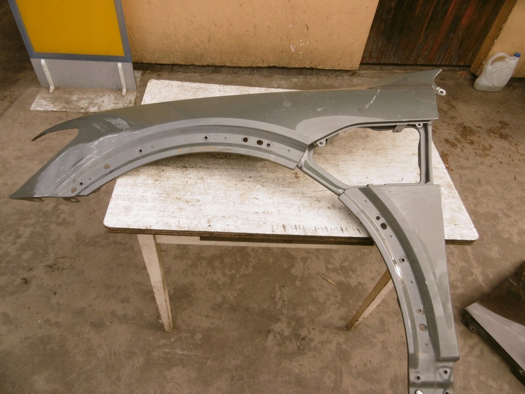 фото №1, Audi e-tron крыло левый перед оригинальный номер