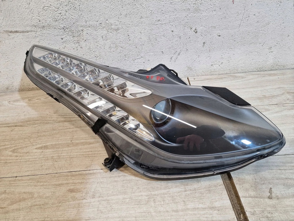 фото №1, Ferrari ff f151 11-16 ксенон+ led права лампа eu