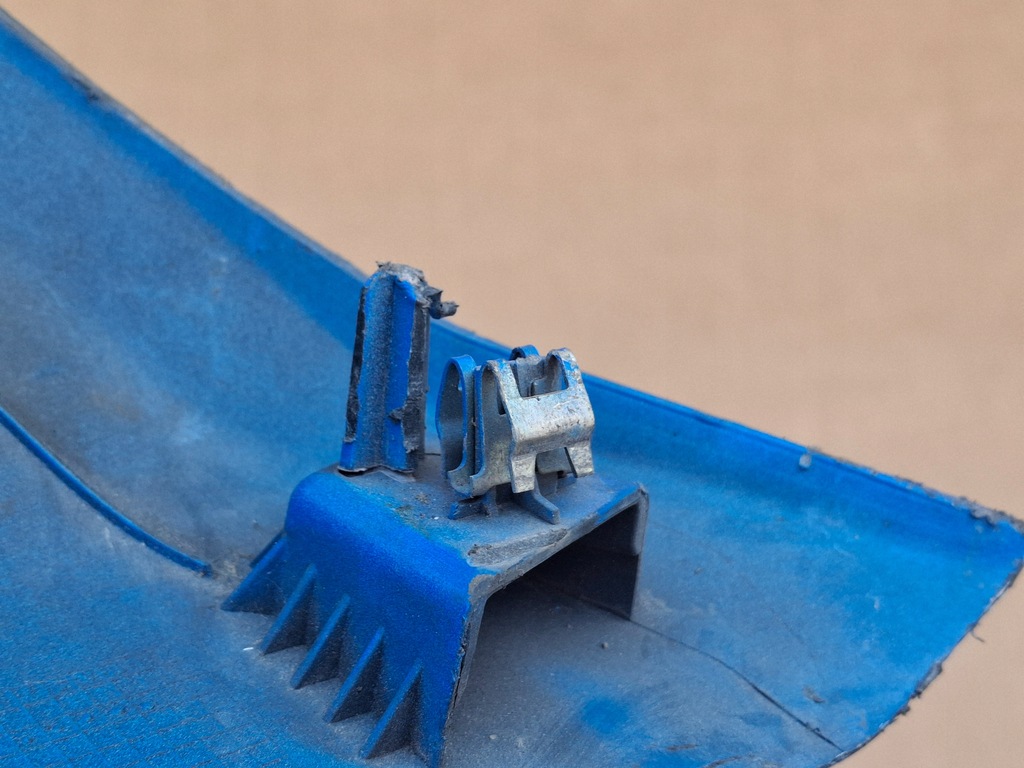 фото №9, Iveco s-way s way накладка накладка бампера левая оригинал 5802302779