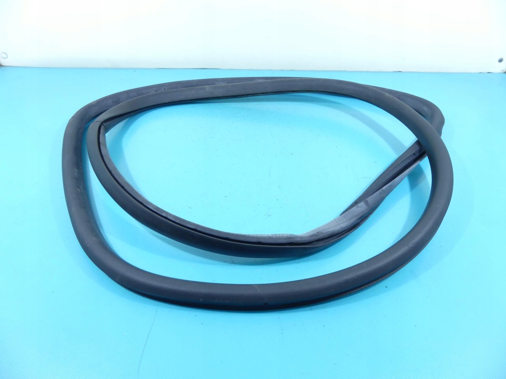 фото №1, Прокладка дверь правый задняя vw tiguan i 5n