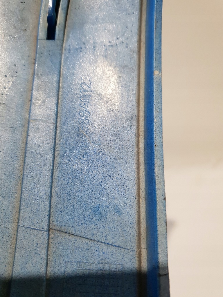 фото №8, Mercedes actros mp2 уголок ветровик перед правый