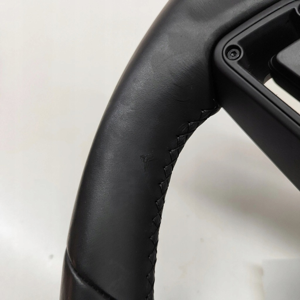 фото №11, Porsche taycan 9j1 2021 воздуховод