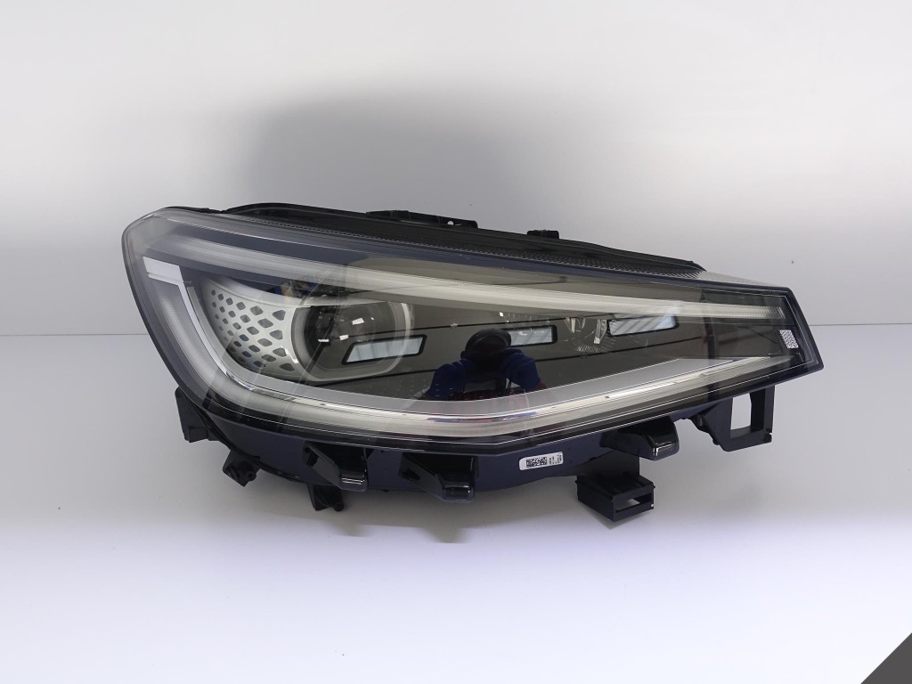 фото №1, Vw id.4 11b 20- лампа iq.light full led правая eu