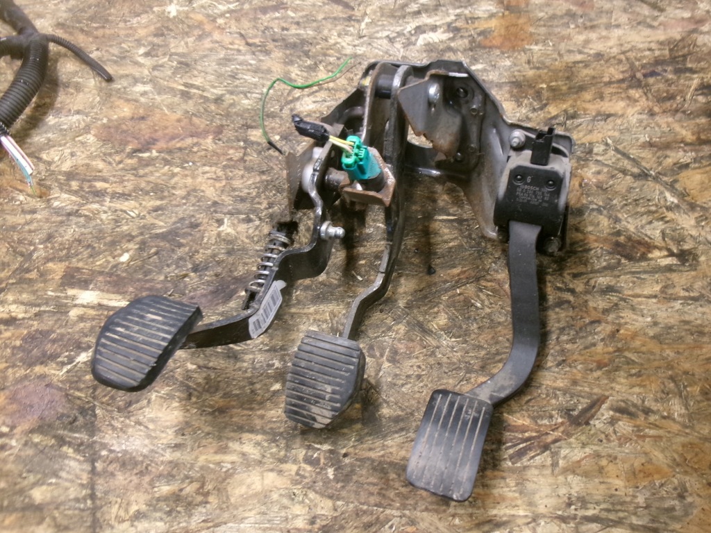 фото №1, Citroen berlingo iii педаль педали комплект europa