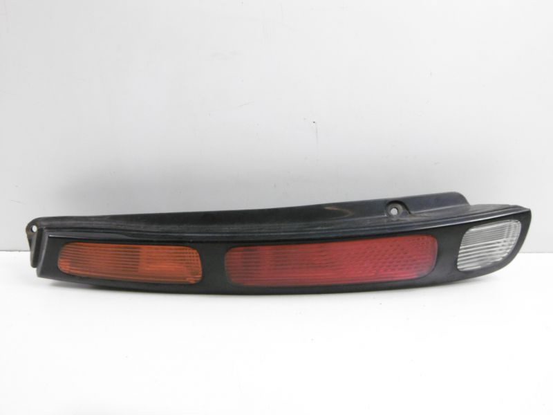 фото №1, Toyota corolla 8 e11 97-02 лампа задняя задняя левая kombi + вкладыш 13-46